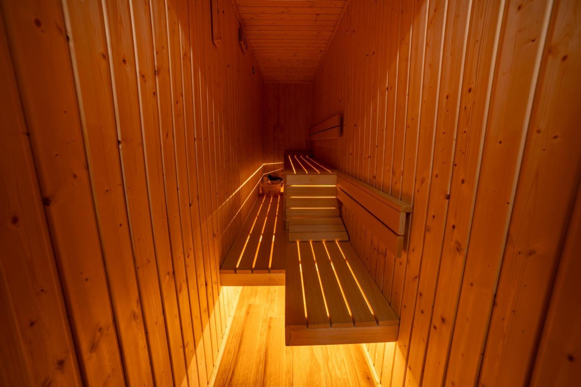 Iatrus Guest Apartment & Sauna Veliko Tărnovo Esterno foto
