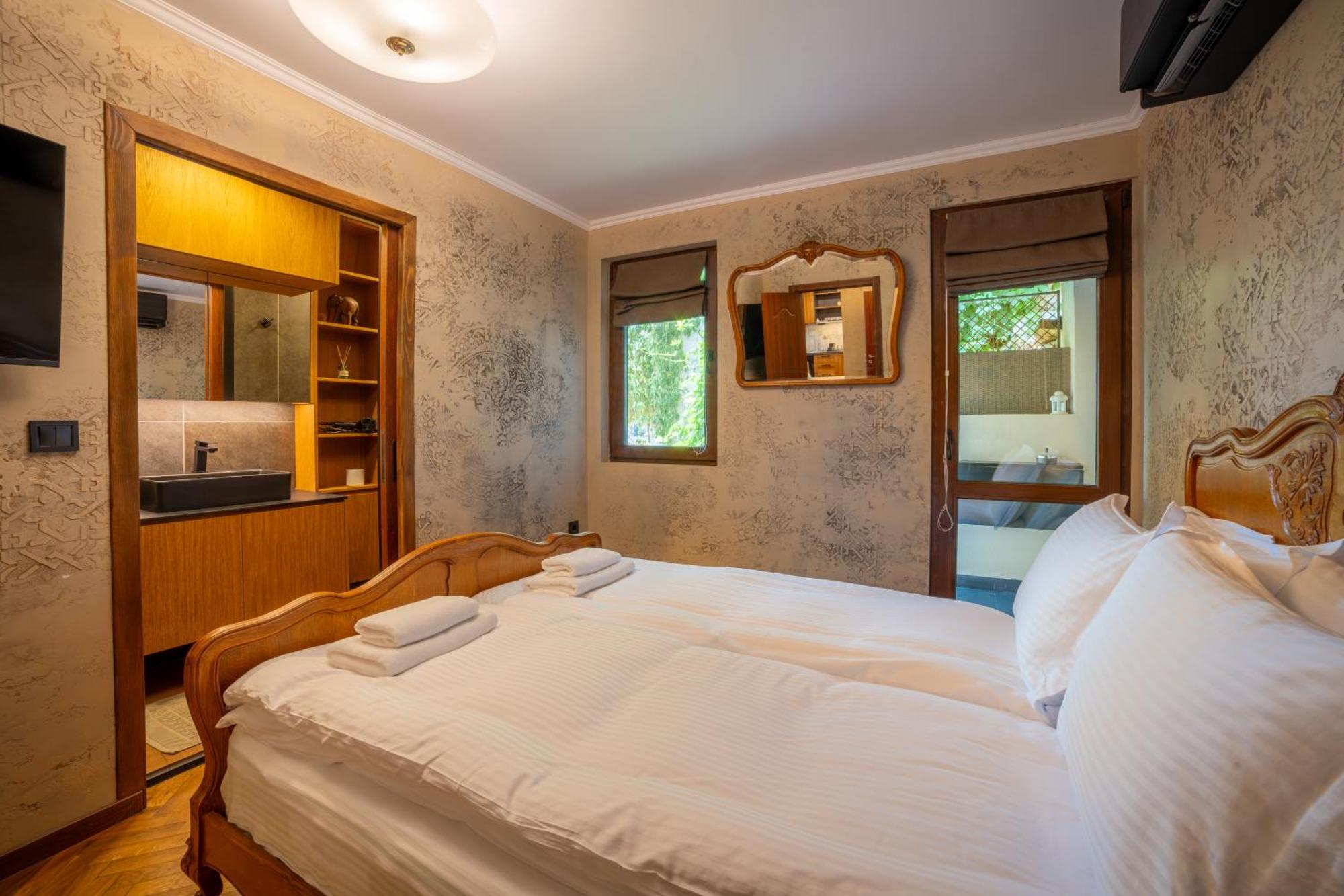Iatrus Guest Apartment & Sauna Veliko Tărnovo Esterno foto